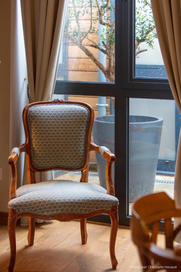 Les Patios Bed & Breakfast Lens Exterior foto
